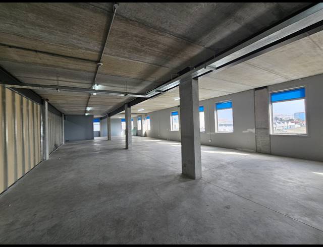 638M² OFFICE TO LET IN PAARDEN EILAND